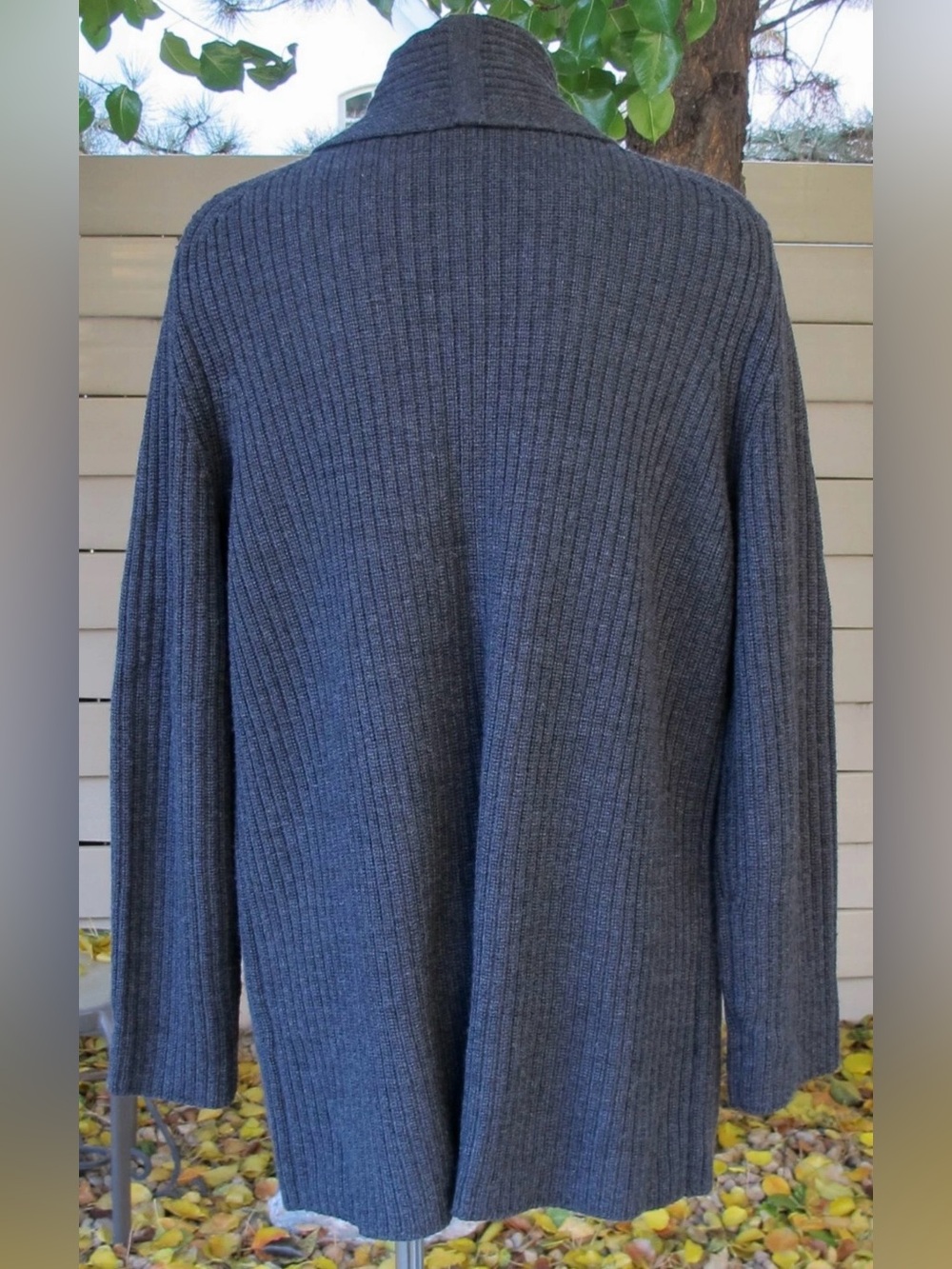 BELFORD Sweater - Picture 2 of 8